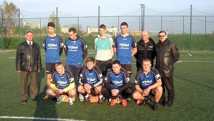 Grają w piłkę, bo lubią