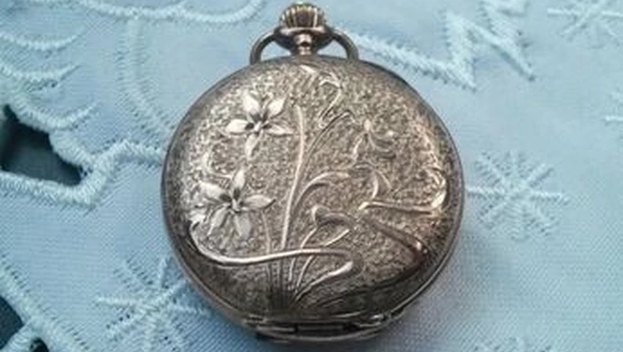 Szukają złotego zegarka 