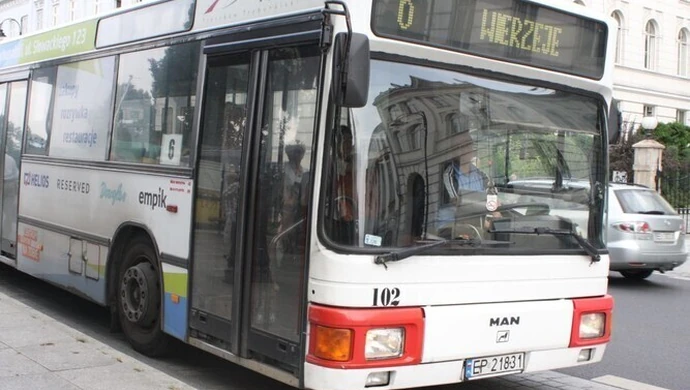 Autobusy zmienią rozkład na święta 