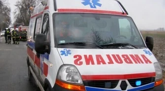 Przechodził przez środek skrzyżowania