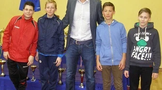 Mistrzowie sportu przyciągają młodzież