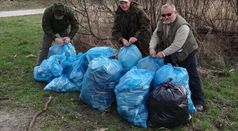 Wędkarze sprzątali obrzeża regionalnych jezior