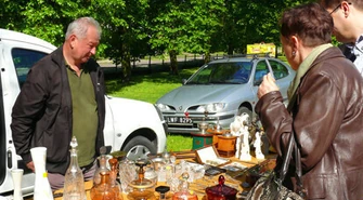 Giełda Staroci na Placu Zamkowym
