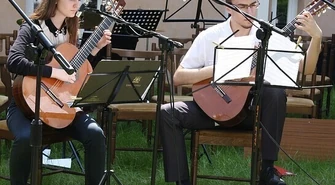 Posłuchaj, pogrilluj!