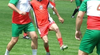 Kto staroście strzelił gola?