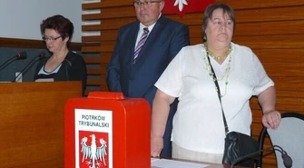 &#8222;Chamstwo, skandal i polityczna łobuzerka&#8221;, czyli nieobecni nie mają głosu