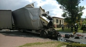 Wypadek w Gomulinie. Nie żyją dwie osoby