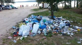 Wysypisko śmieci w Cieszanowicach