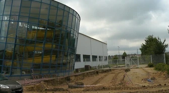 Droga, chodnik i parking do końca sierpnia