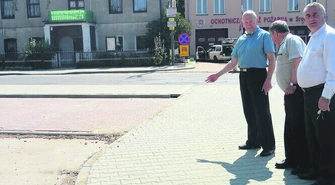 Rewitalizacja Placu Rynku w Srocku przed terminem