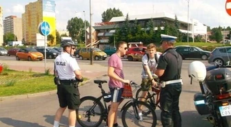 Policjanci pouczali &#8222;niechronionych&#8221; 