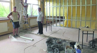 W szkołach praca wre