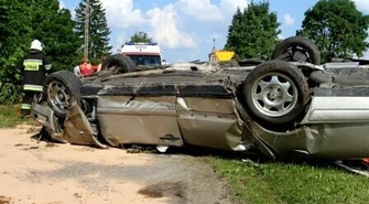 Prowadził bez prawa jazdy, spowodował wypadek