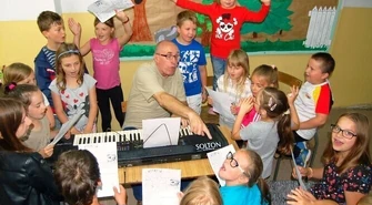 &#8222;Wyciągamy dzieci z bramy - baw się latem&#8221; na finiszu 