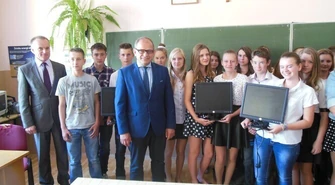 Gorzkowice. Szkoła dostała komputery