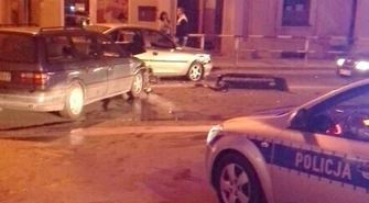 Kolizja na skrzyżowaniu w Piotrkowie 