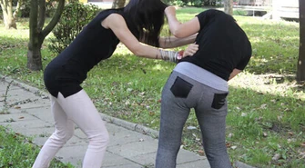 Teraz biją dziewczyny!