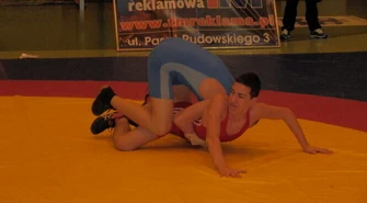 Młodzi zapaśnicy rywalizowali pod okiem mistrza