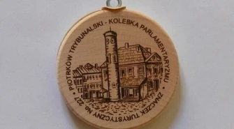 Drewniany krążek promuje Piotrków