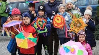 250 osób ruszyło pod parasolem