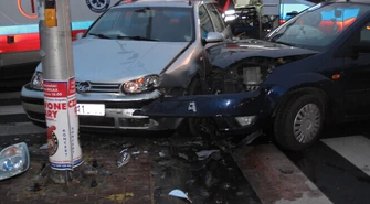 Kolizja na skrzyżowaniu Słowackiego - Kostromska