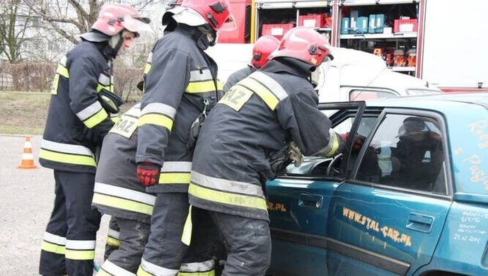 Gaszą, ratują i walczą z błonkoskrzydłymi