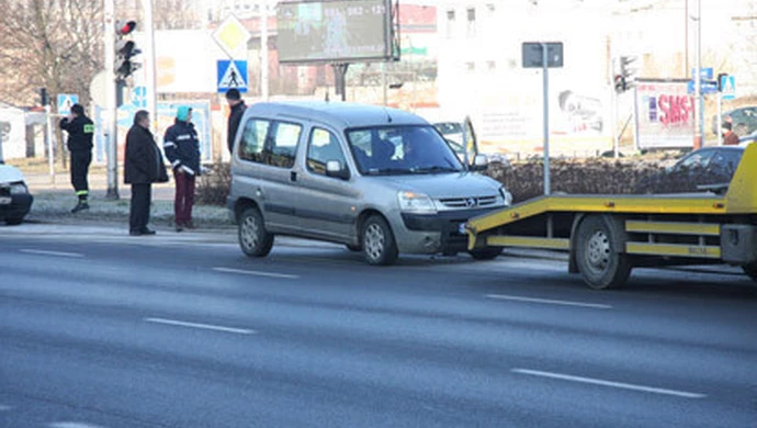 Kolizja na skrzyżowaniu al. 3 Maja i Al. Kopernika