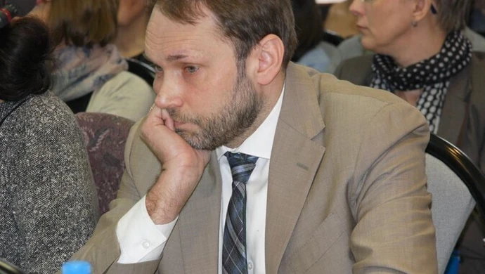 Grzegorz Lorek w studiu Strefy FM 