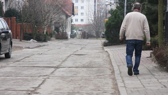 20 rodzin apeluje o remont drogi