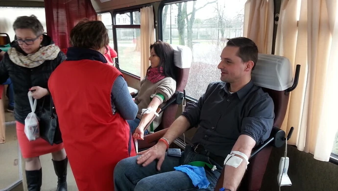 Podczas akcji "Dzień dla Życia" zebrali ponad 5 litrów krwi