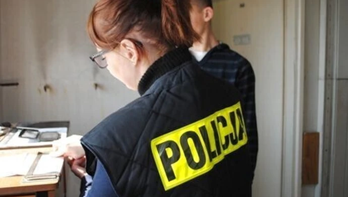 Dwudziestolatkowi ukradli BMW 