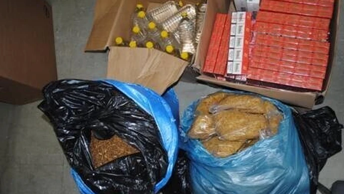 Posiadali nielegalny towar. Grozi im więzienie