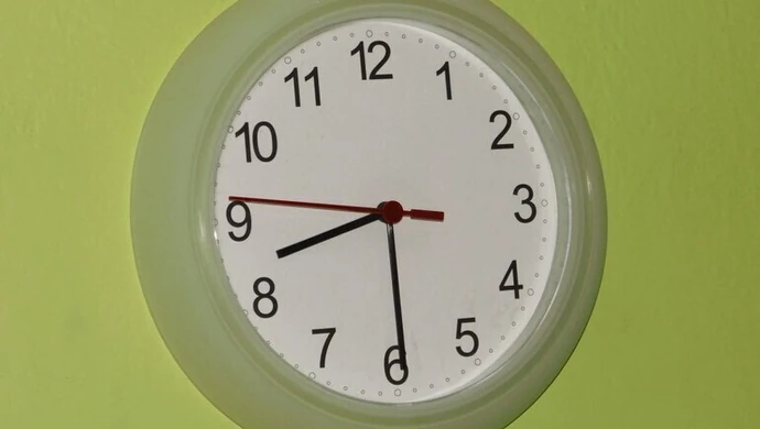 W nocy z soboty na niedzielę przestawiamy zegarki 