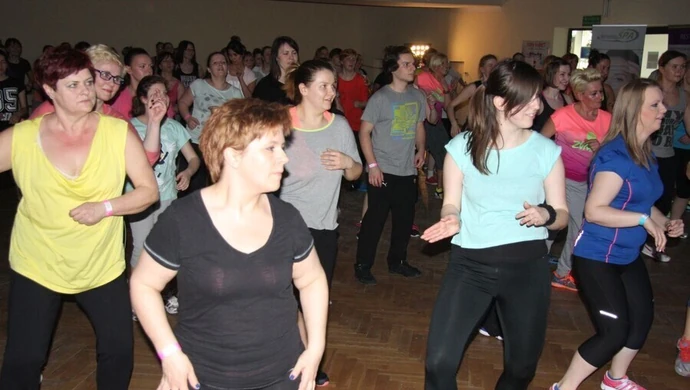 Zobacz, jak tańczyli zumbę na UJK!