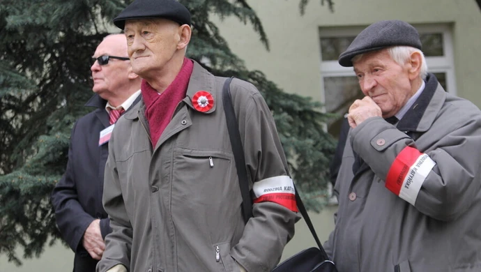 Posadzili "Dęby Pamięci", by uczcić ofiary zbrodni katyńskiej