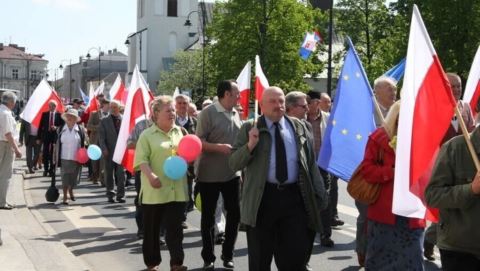 Kiedyś przed 1 Maja myło się ulice