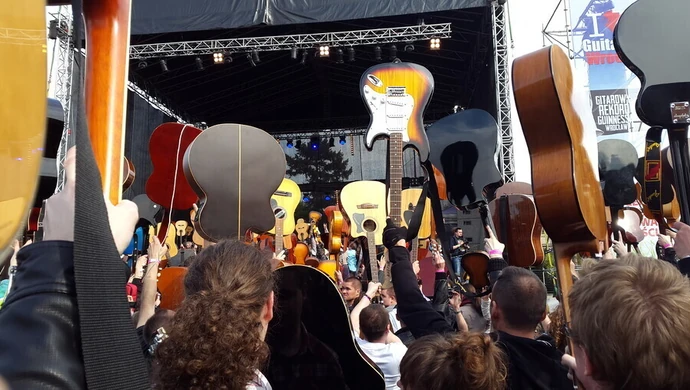 Piotrkowianie w największej gitarowej orkiestrze świata