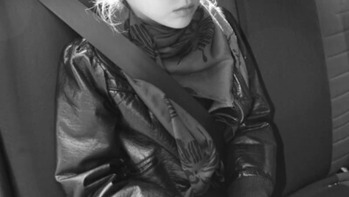 W foteliku czy bez? Zmieniają się zasady przewożenia dzieci