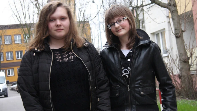 Postawiły ławki na przystanku, zrobią happening