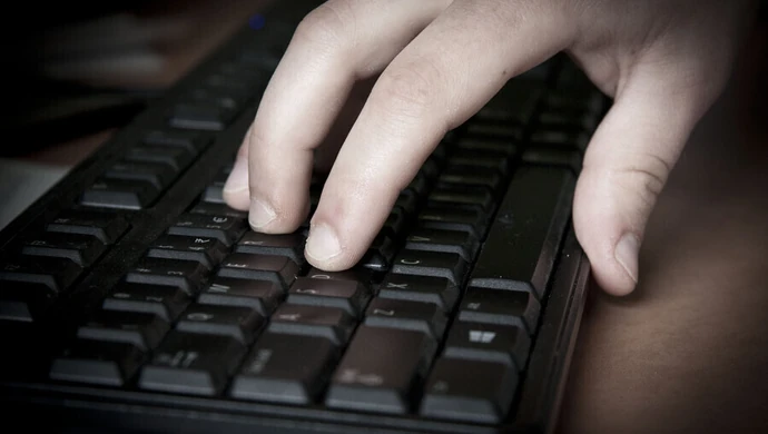 W regionie piotrkowskim rośnie zjawisko cyberprzemocy