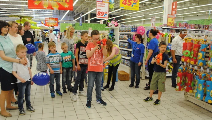 Przeprowadzili zbiórkę na rzecz Domu Dziecka