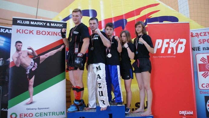 Piotrkowianie zmietli rywali z ringu