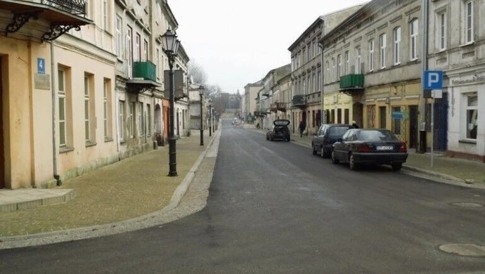 Czujne oko kamery obejmie Starowarszawską i ryneczek 