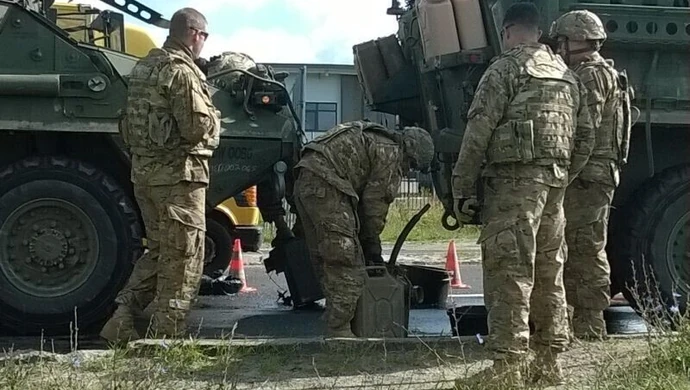 W Piotrkowie zderzyły się transportery amerykańskie 