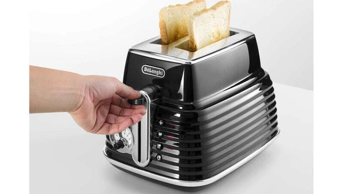 Zacznij śniadanie z chrupiącymi tostami!