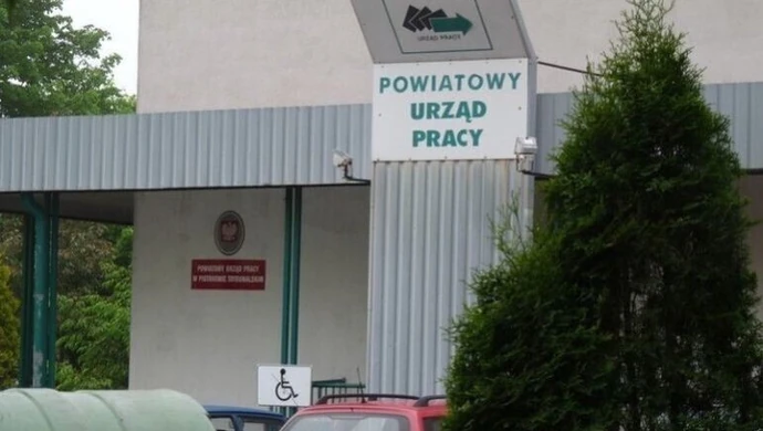 Po 7,5 tys. zł dla młodych. Czym jest bon na zasiedlenie? 