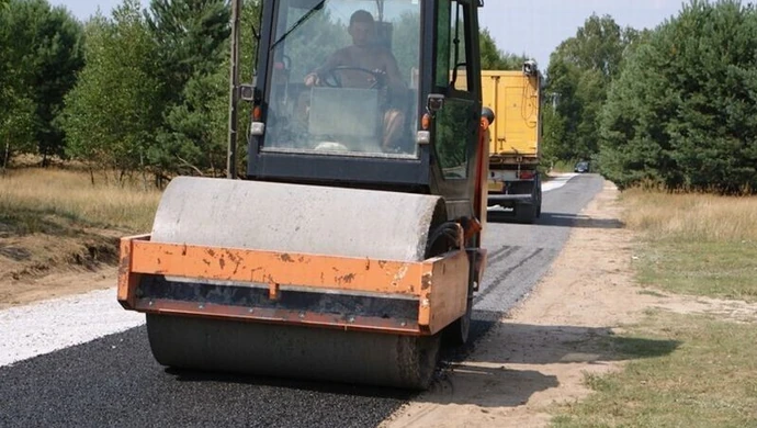 W gmnie Wolbórz remontują drogi 