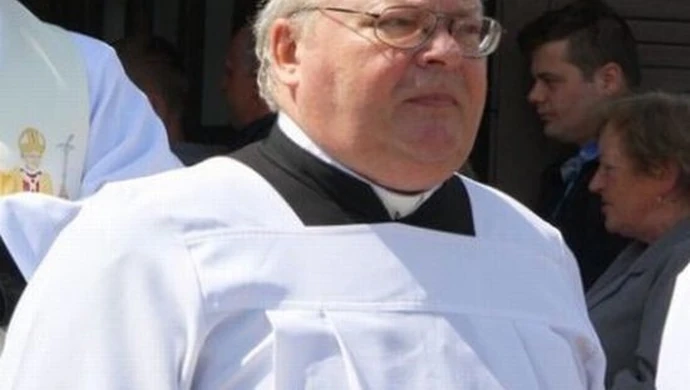 Ksiądz Chycki nie będzie już dziekanem 