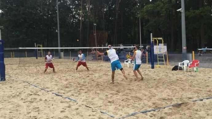 Piotrkowianin deblowym mistrzem Polski w Beach Tenisie