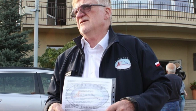 Kolejny wiatrak niedaleko lotniska. „To byłby dramat!”